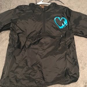 BRAND NEW Hook&Antler Rain Coat